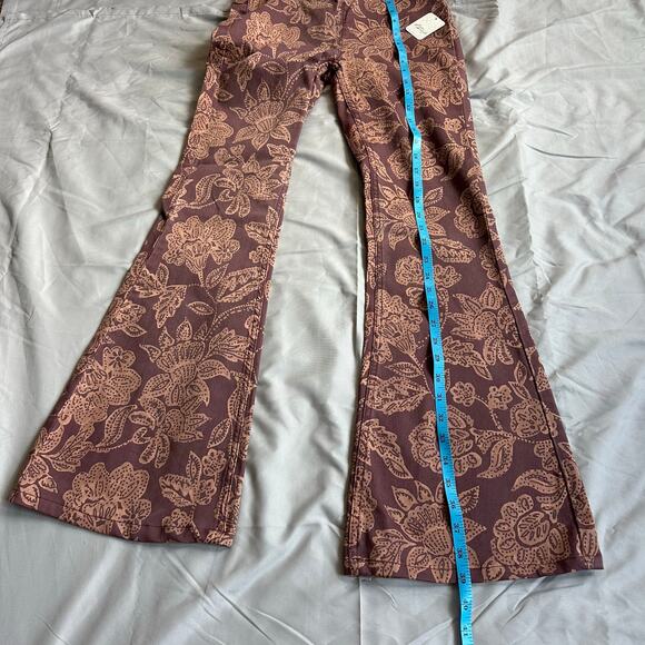 Free People We The Free Maroon/Peach Paisley Print, Low Cut, Flare Jeans NWT- 26 - Picture 10 of 11